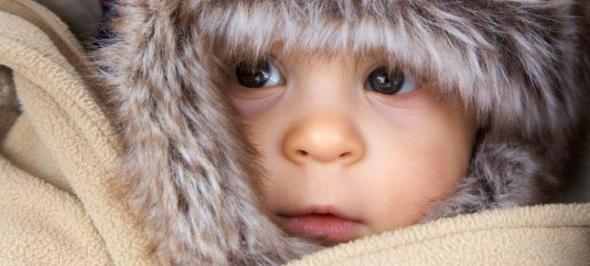 冬に新生児を服用する方法は、寒さではないでしょうか？