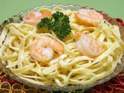 フェチチーニ - あなたの食卓にイタリアの伝統があります