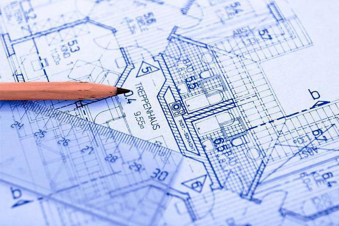 ロシアとアメリカの建築家はどれくらいの収入を得ますか？