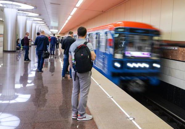 駅 "Kotelniki"：開館日、建設の段階