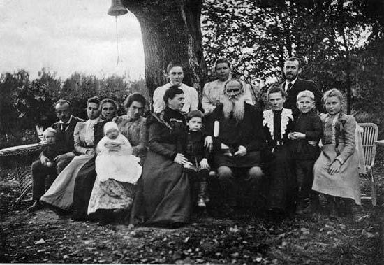 Tolstoy Mikhail Lvovich：偉大な作家の息子の運命