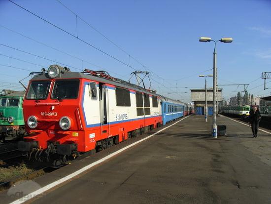 ワルシャワ鉄道駅ばちな